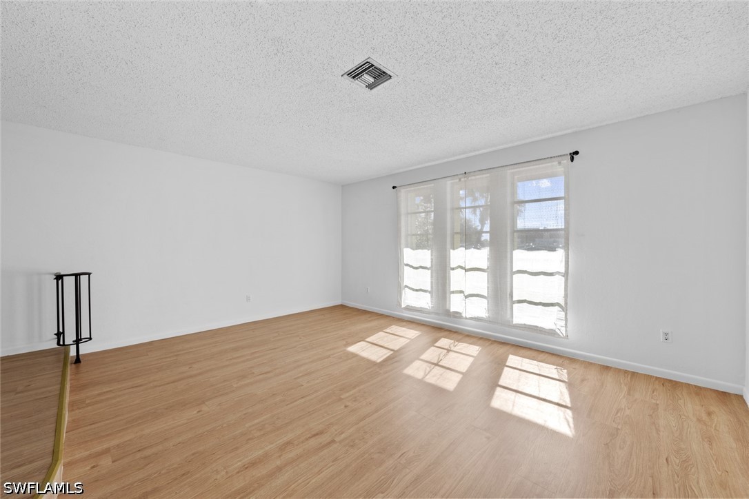 3 Bed SingleFamilyResidence for Sale in North Fort Myers, FL — photo 24