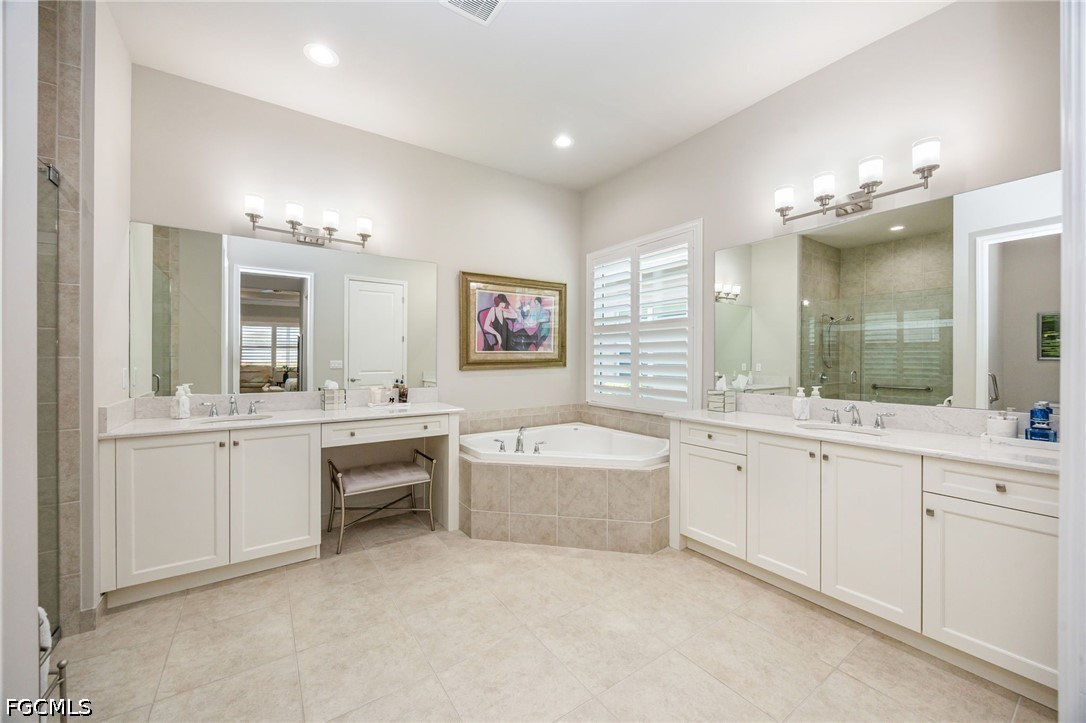 3 Bed Pool Home for Sale in Valencia Bonita, FL, $1,250,000 — photo 24
