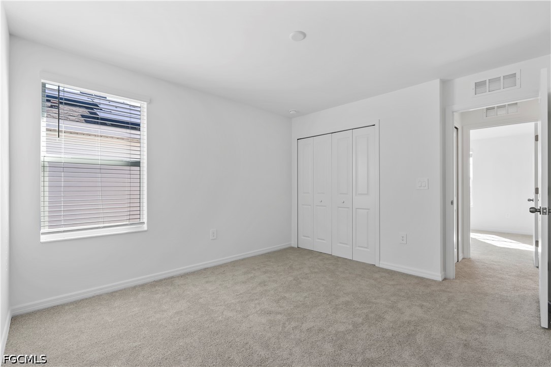 5 Bed SingleFamilyResidence for Sale in Savanna Lakes, FL — photo 24