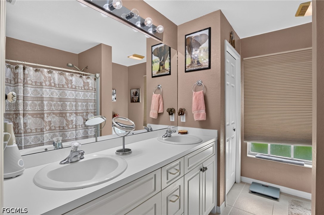 3 Bed SingleFamilyResidence for Sale in Cape Coral, FL — photo 24