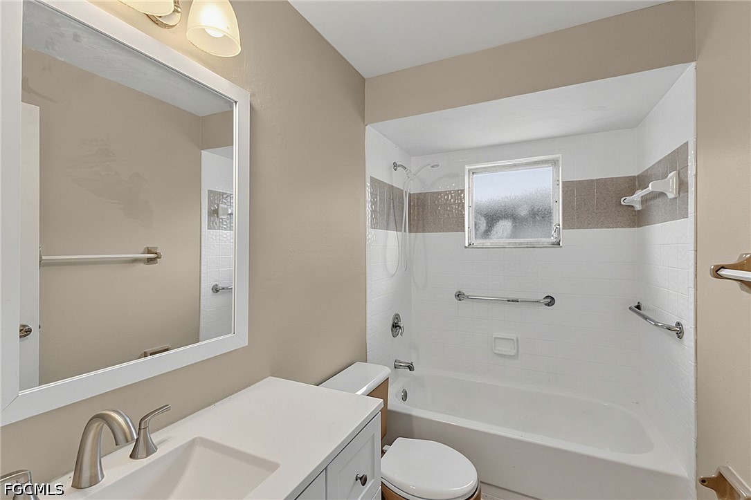 3 Bed SingleFamilyResidence for Sale in San Carlos Park, FL — photo 24