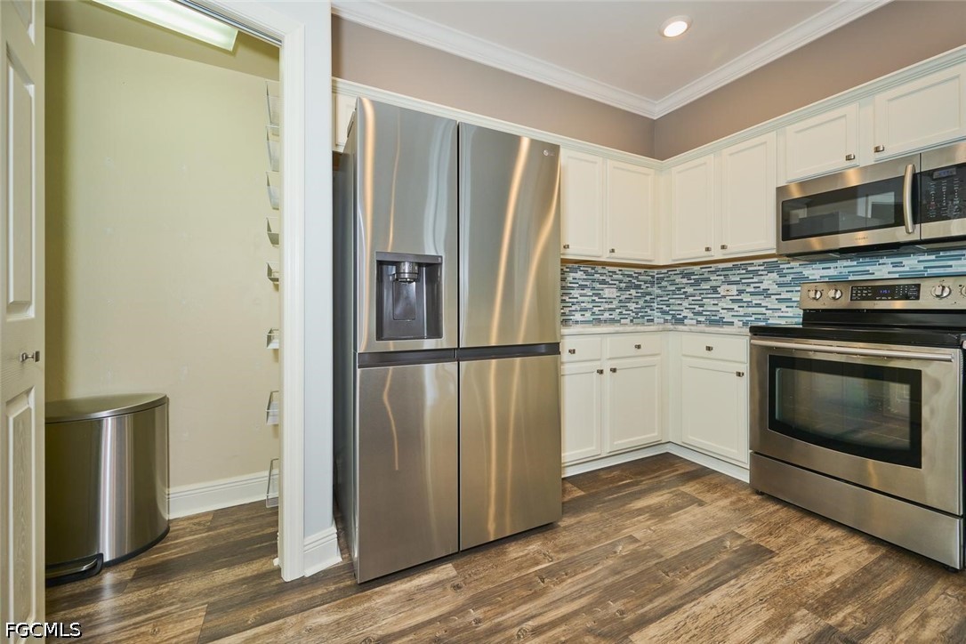 2 Bed Waterfront Home for Sale in Fort Myers, FL, $309,900 — photo 24