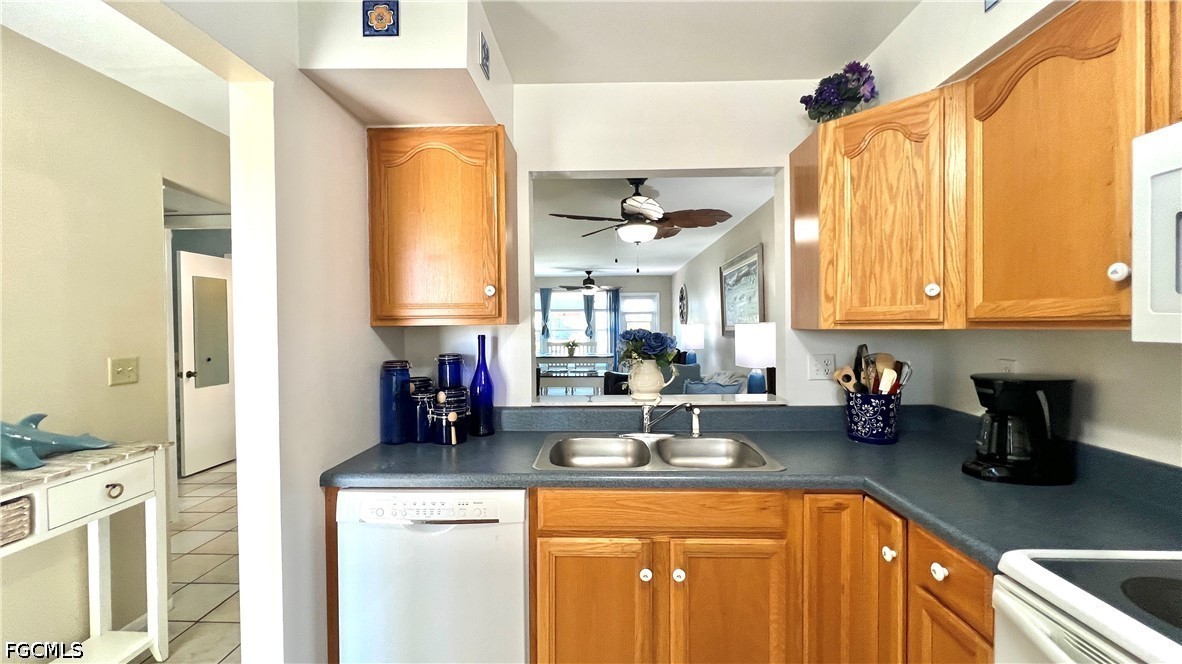 2 Bed Condominium for Sale in Fort Myers, FL, $1,250 — photo 24