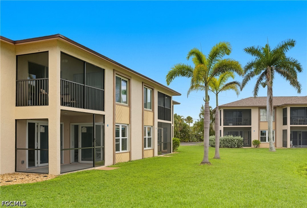 2 Bed Waterfront Home for Sale in Fort Myers, FL, $1,600 — photo 24