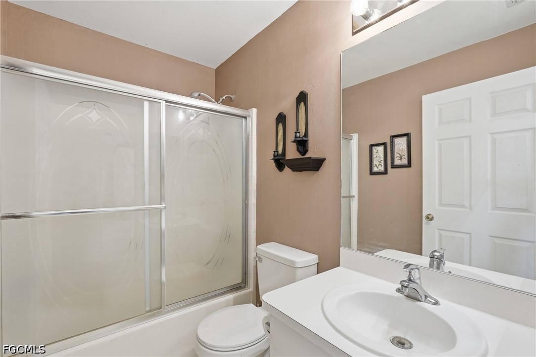 3 Bed SingleFamilyResidence for Sale in Lehigh Acres, photo 24