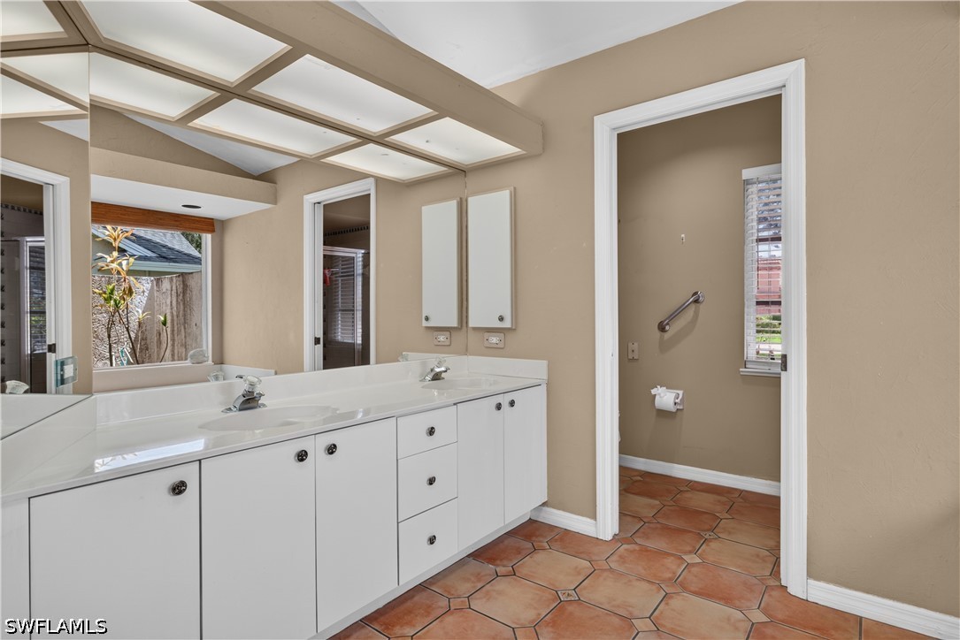3 Bed Pool Home for Sale in Valley Oak, photo 24