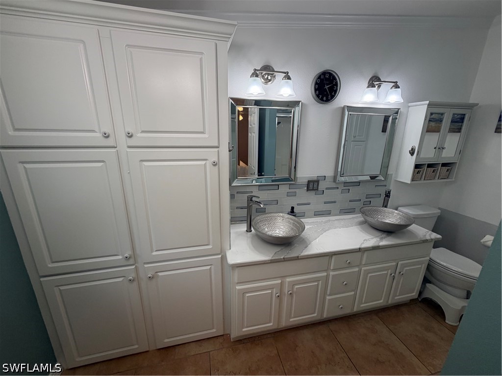 2 Bed SingleFamilyResidence for Sale in Fort Myers, photo 24