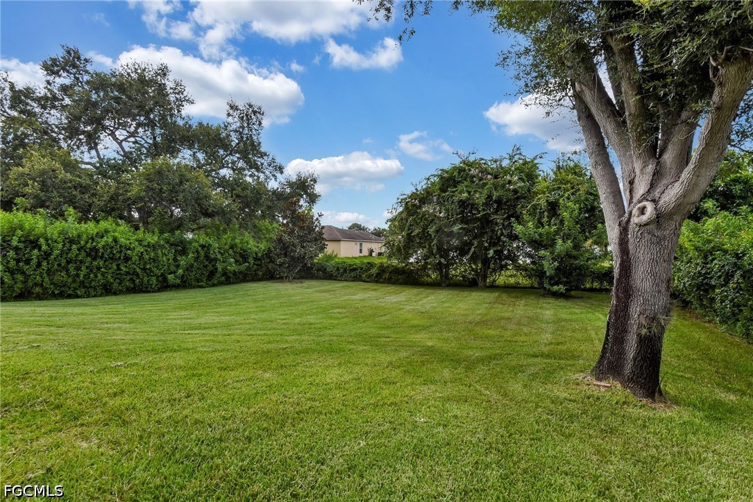 2 Bed SingleFamilyResidence for Sale in Lehigh Acres, photo 24