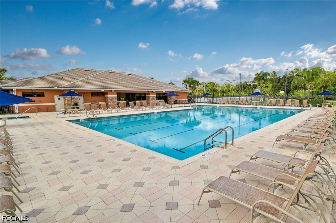 2 Bed Condominium for Sale in Stoneybrook, photo 24