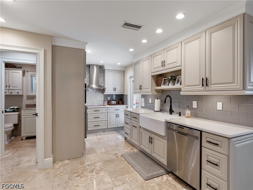 3 Bed Pool Home for Sale in Palm Acres, photo 24