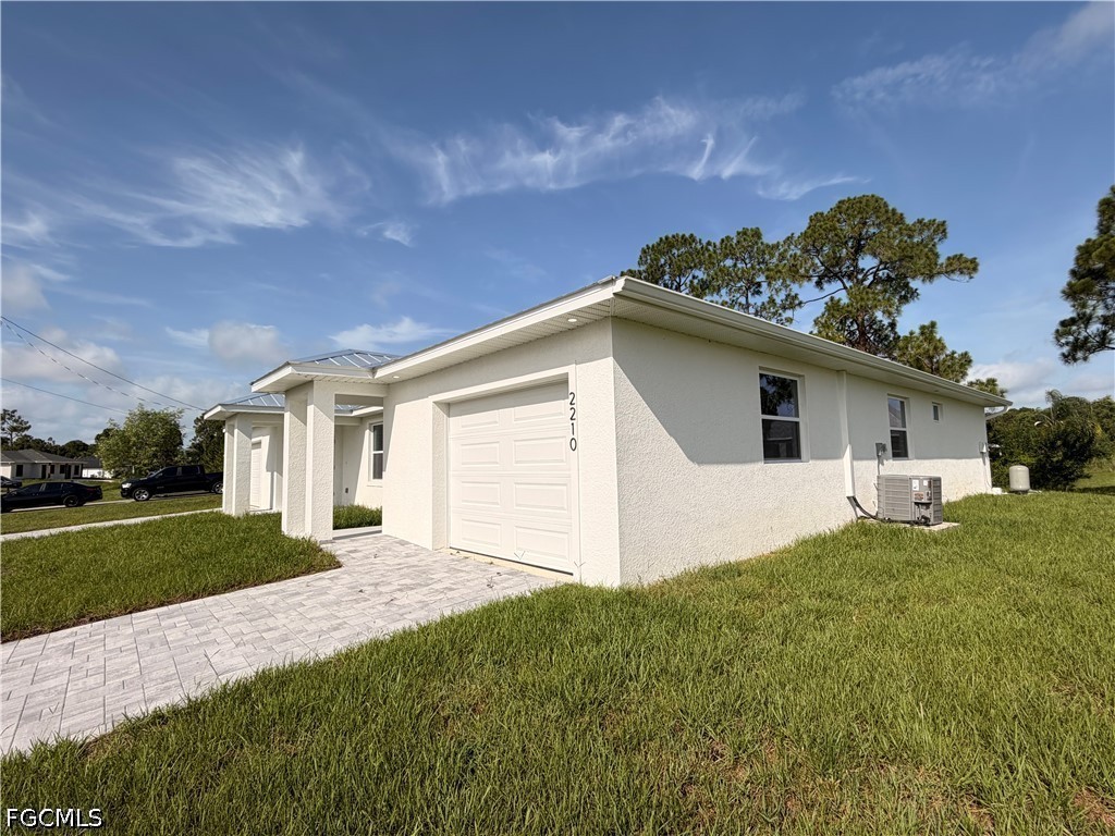 3 Bed Duplex for Sale in Lehigh Estates, photo 24