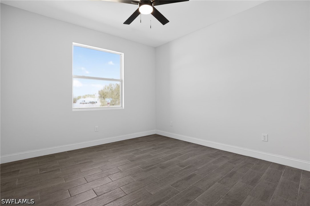 3 Bed SingleFamilyResidence for Sale in Lehigh Acres, photo 24