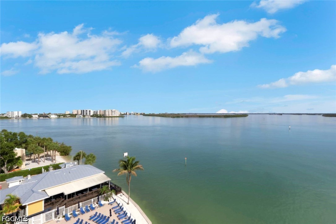 1 Bed Waterfront Home for Sale in Fort Myers Beach, photo 24
