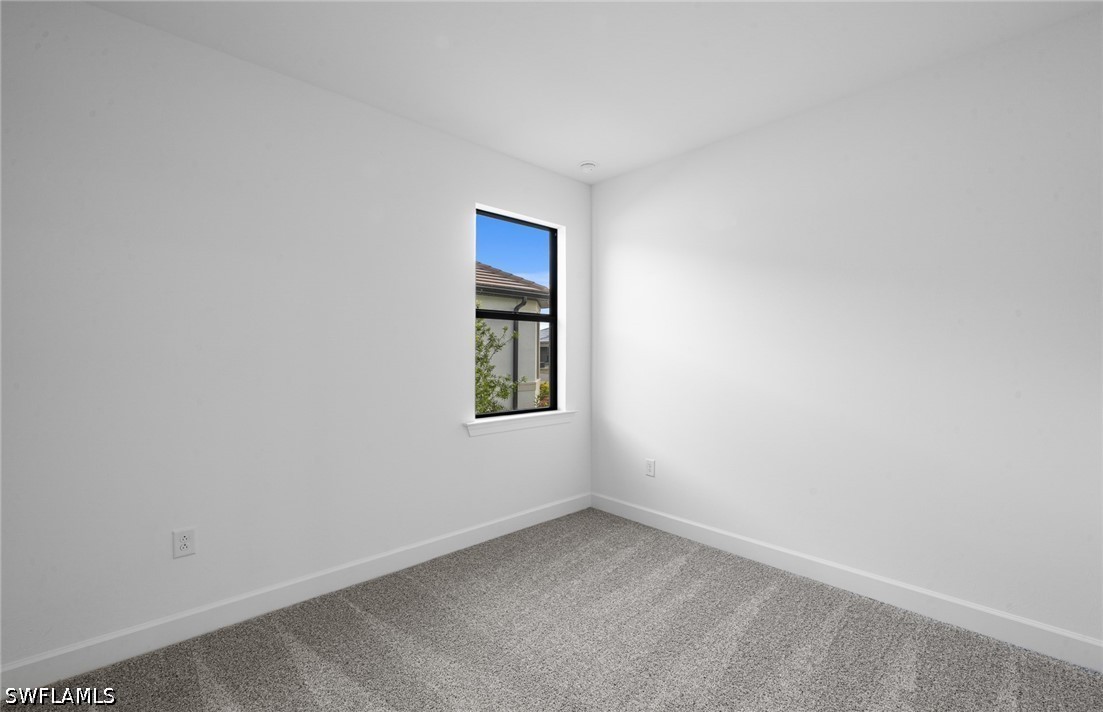 3 Bed Pool Home for Sale in Country Club, photo 24