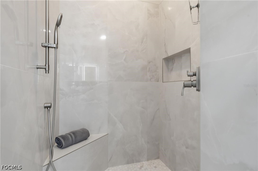 3 Bed Pool Home for Sale in Cape Coral, photo 24