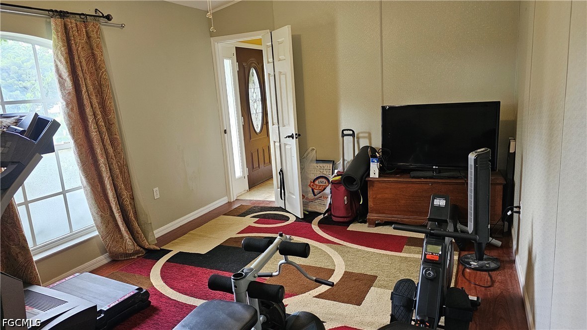 3 Bed Pool Home for Sale in Mirror Lakes, photo 24