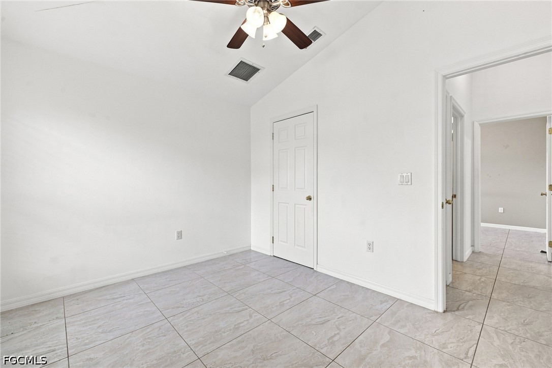 4 Bed SingleFamilyResidence for Sale in Town Lakes, photo 24