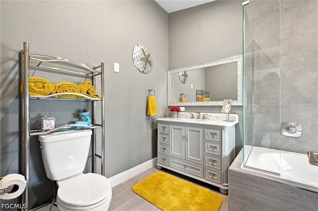 3 Bed Pool Home for Sale in Meadowbrook, photo 24