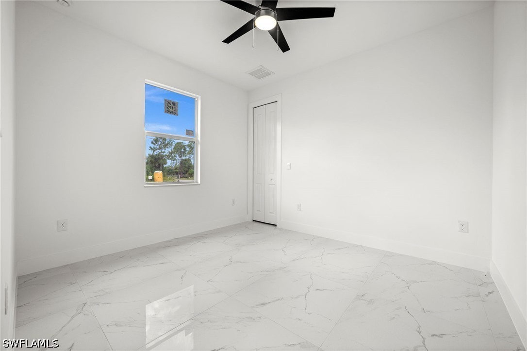 3 Bed SingleFamilyResidence for Sale in Lehigh Acres, photo 24