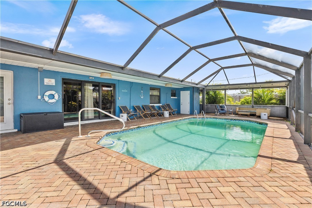 3 Bed Pool Home for Sale in Palmlee Park, photo 24