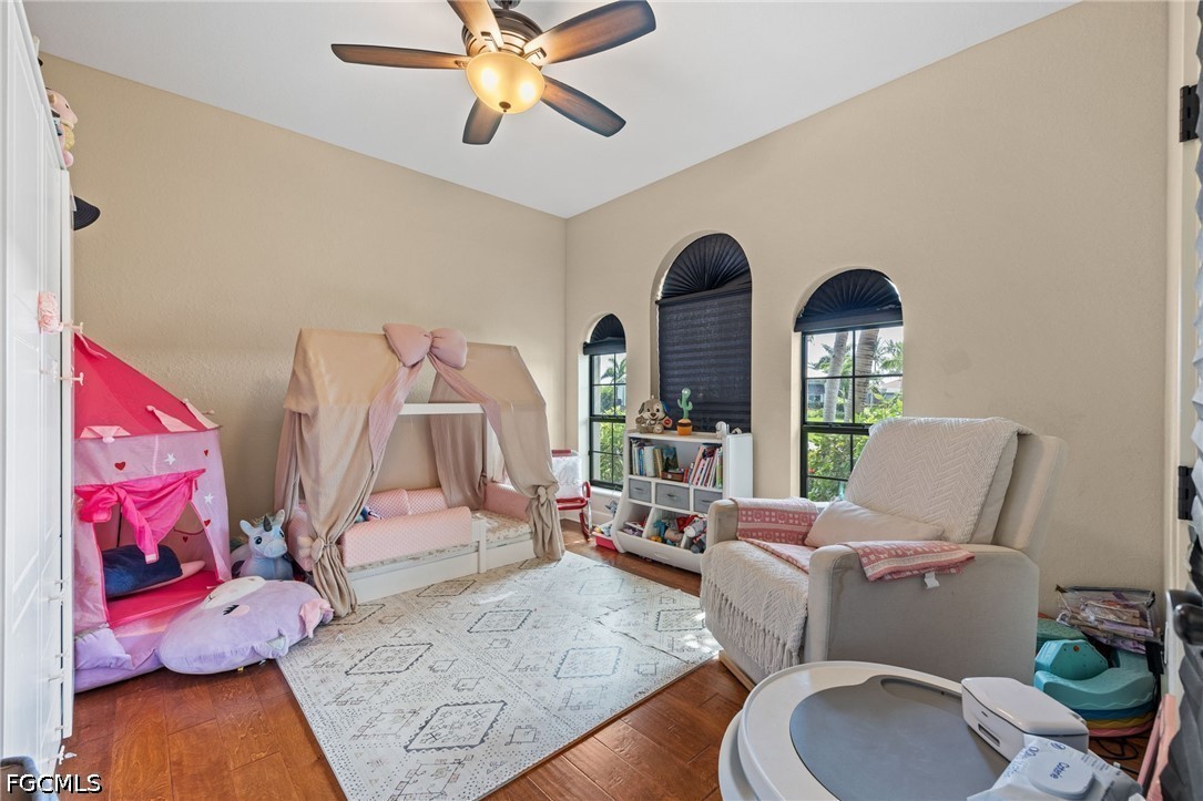 3 Bed Pool Home for Sale in Cape Coral, photo 24