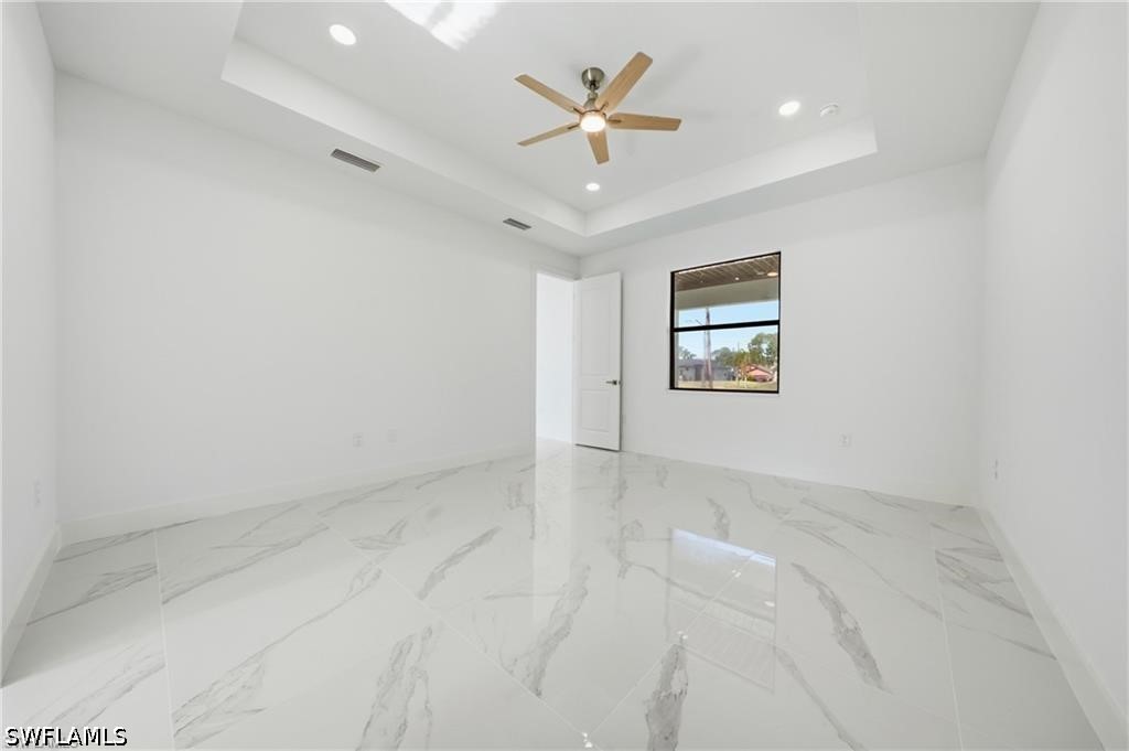 3 Bed SingleFamilyResidence for Sale in Lehigh Acres, photo 24