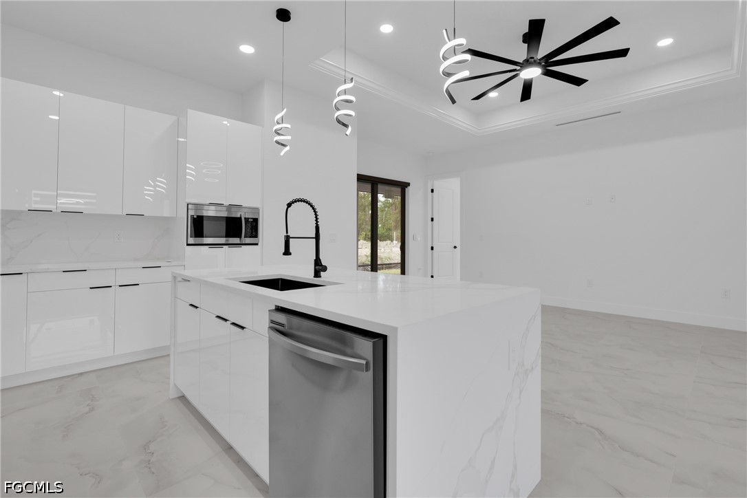 4 Bed SingleFamilyResidence for Sale in Lehigh Acres, photo 24
