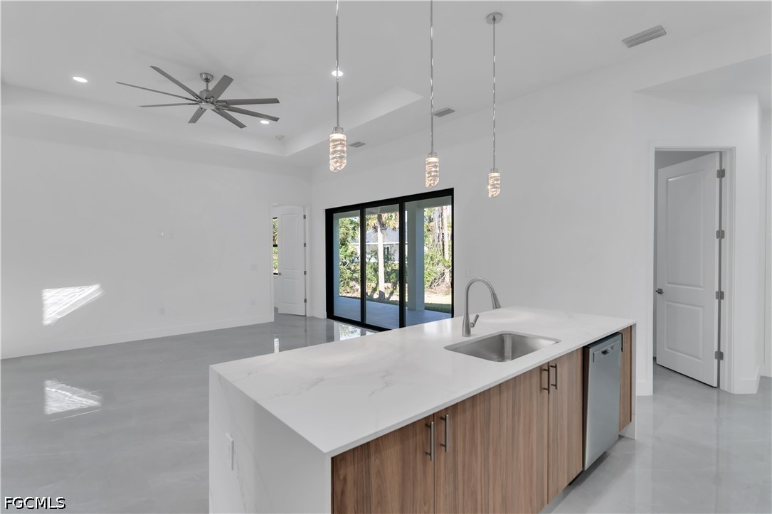 4 Bed SingleFamilyResidence for Sale in Lehigh Acres, photo 24