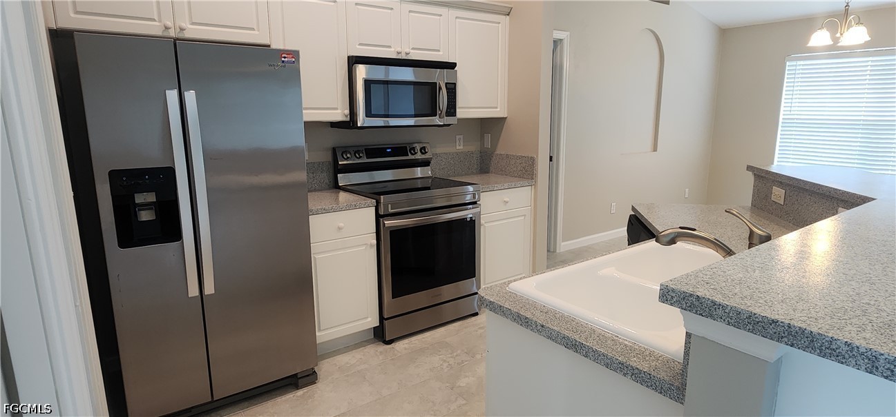3 Bed SingleFamilyResidence for Sale in Cape Coral, photo 24