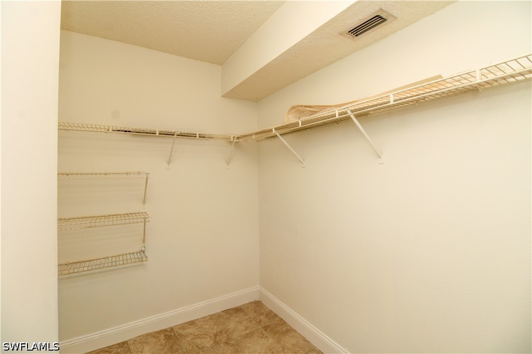 1 Bed Condominium for Sale in Oasis, photo 24