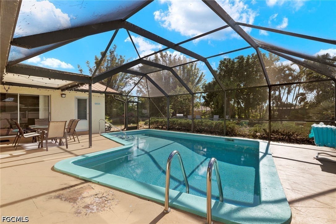 3 Bed Pool Home for Sale in Cape Coral, photo 24