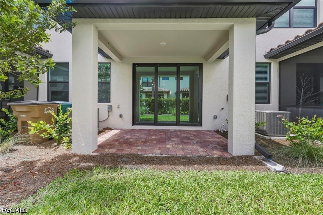 3 Bed SingleFamilyResidence for Sale in Cape Coral, photo 24