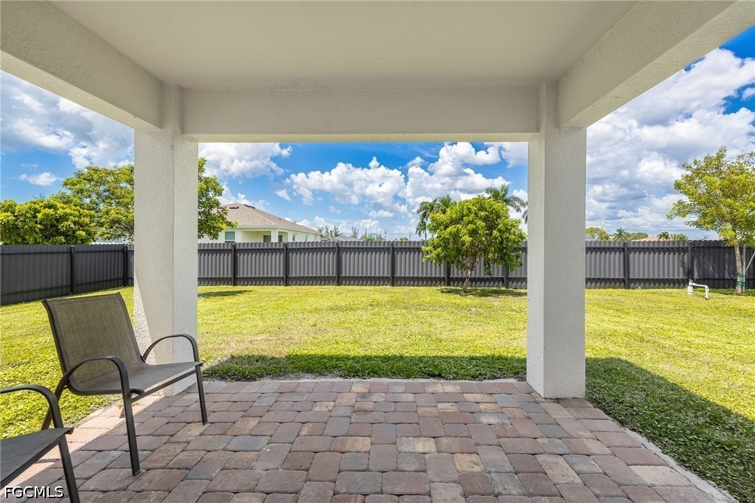 3 Bed SingleFamilyResidence for Sale in Cape Coral, photo 24