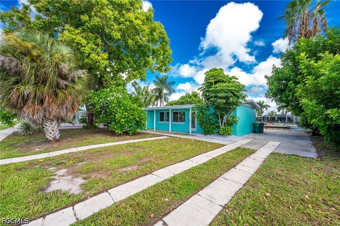2 Bed Waterfront Home for Sale in Port Charlotte, photo 24