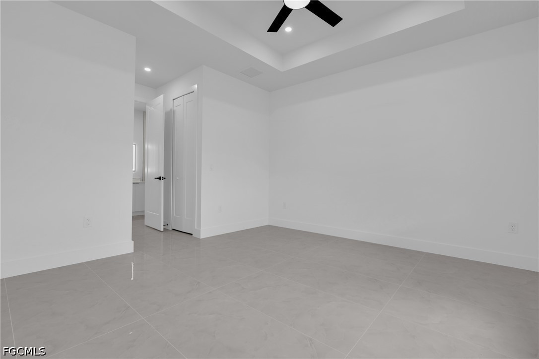 4 Bed SingleFamilyResidence for Sale in Lehigh Acres, photo 24