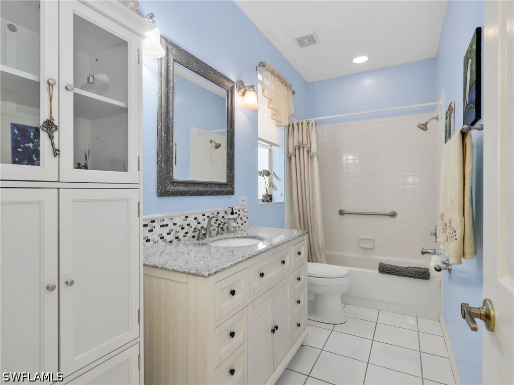 3 Bed SingleFamilyResidence for Sale in Naples, photo 24
