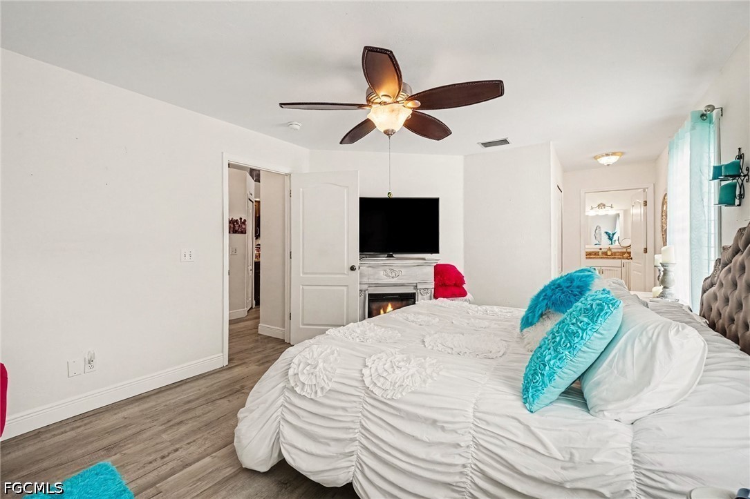 3 Bed Pool Home for Sale in Cape Coral, photo 24