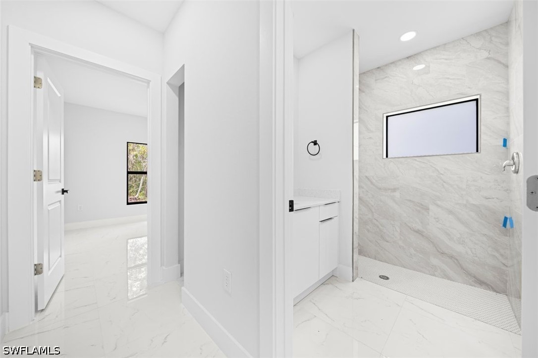 3 Bed SingleFamilyResidence for Sale in Lehigh Acres, photo 24