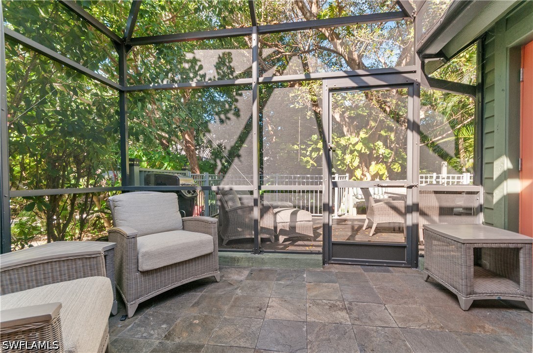 2 Bed Detached for Sale in Naples, photo 24