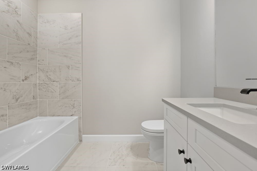 4 Bed Condominium for Sale in Seahaven, photo 24