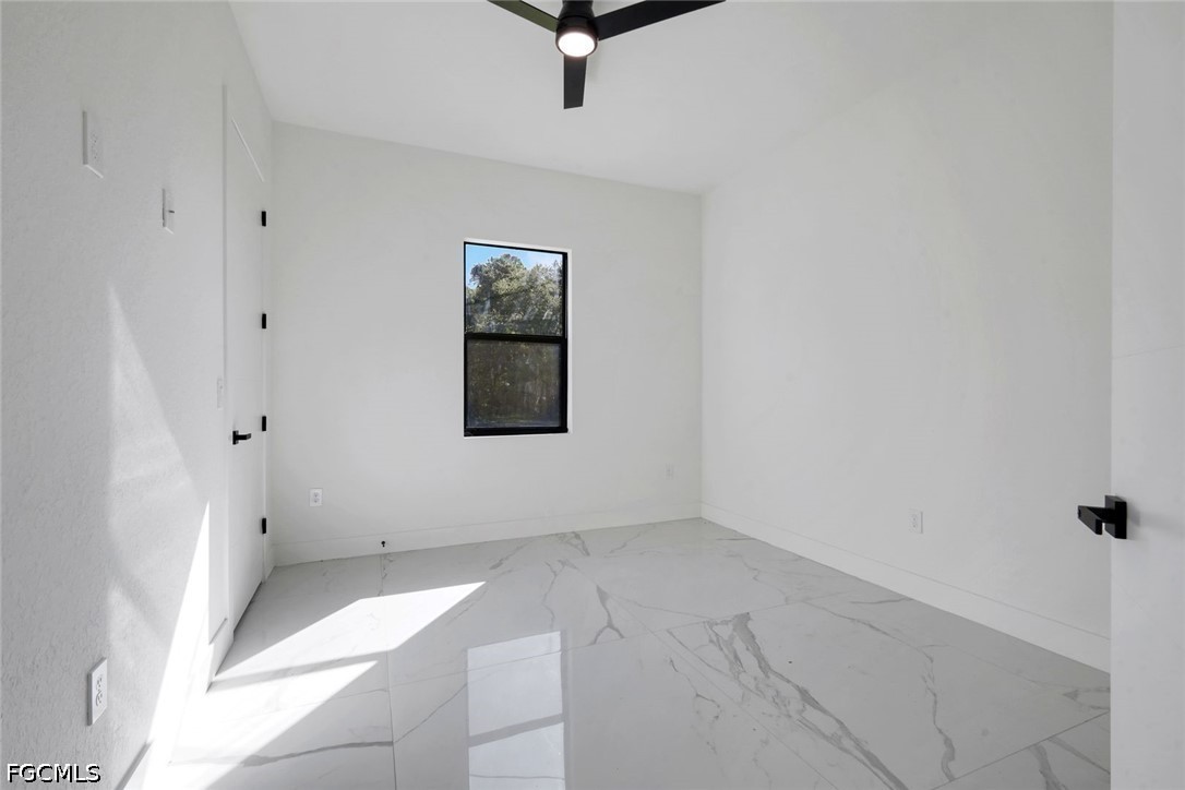 4 Bed SingleFamilyResidence for Sale in Labelle, photo 24