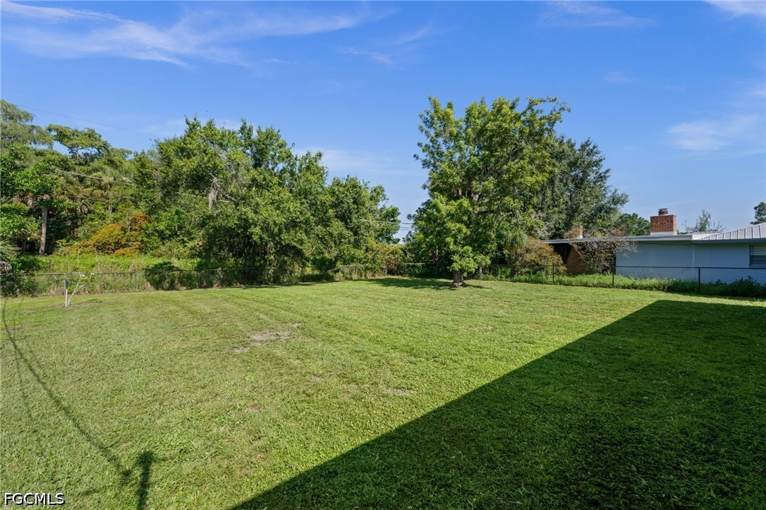 3 Bed SingleFamilyResidence for Sale in Fort Myers, photo 24