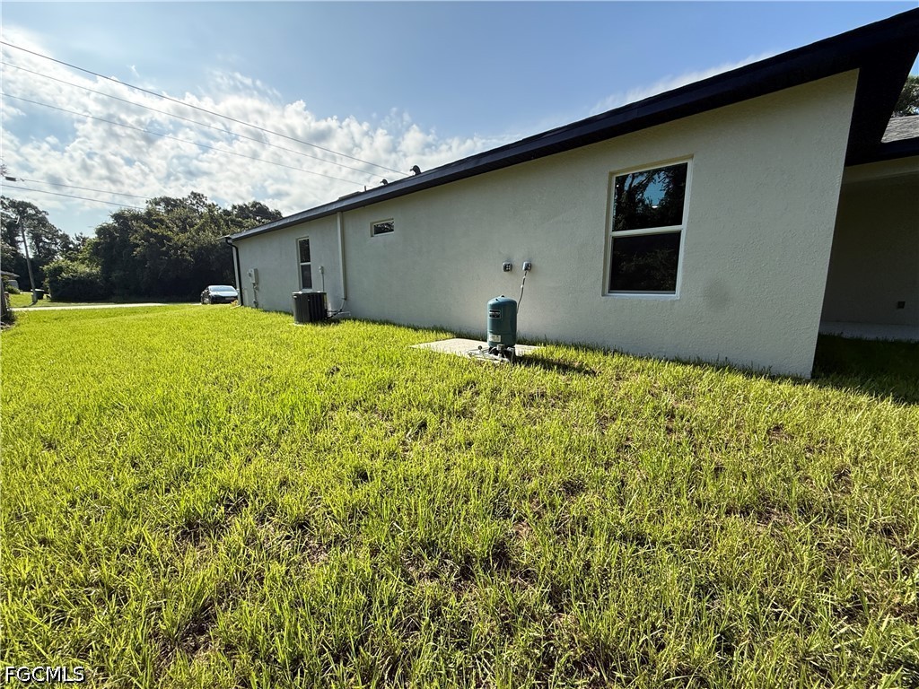 3 Bed SingleFamilyResidence for Sale in Lehigh Acres, photo 24