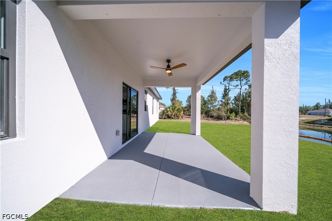 3 Bed Waterfront Home for Sale in Cape Coral, photo 24