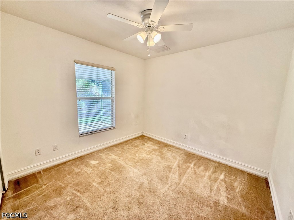 3 Bed SingleFamilyResidence for Sale in Lehigh Acres, photo 24