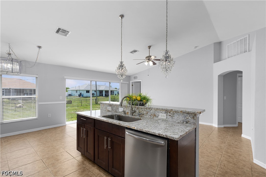 3 Bed SingleFamilyResidence for Sale in Lehigh Acres, photo 24