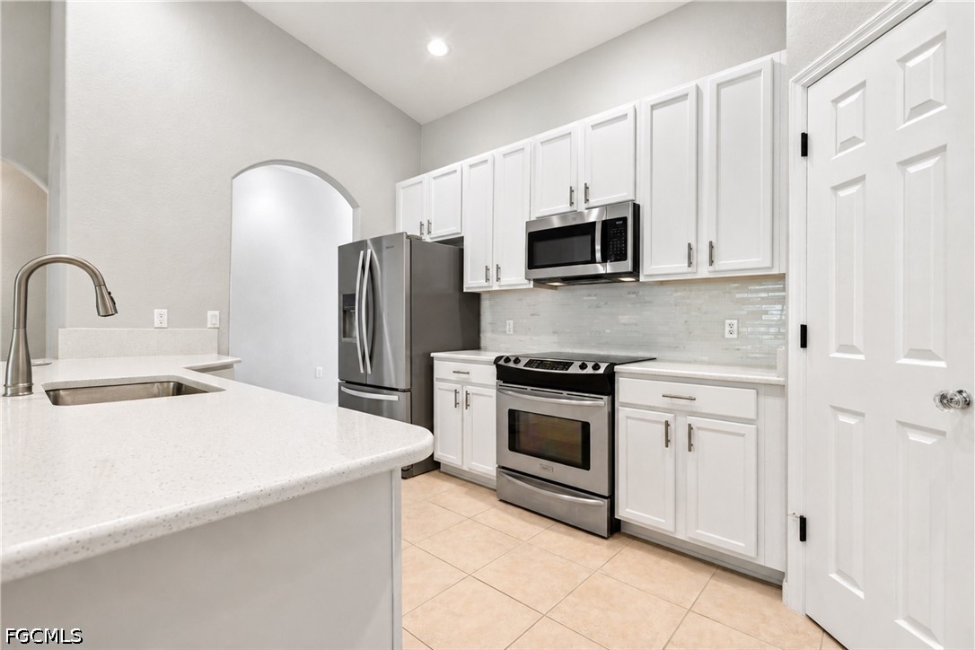 2 Bed Condominium for Sale in Calusa Palms, photo 24