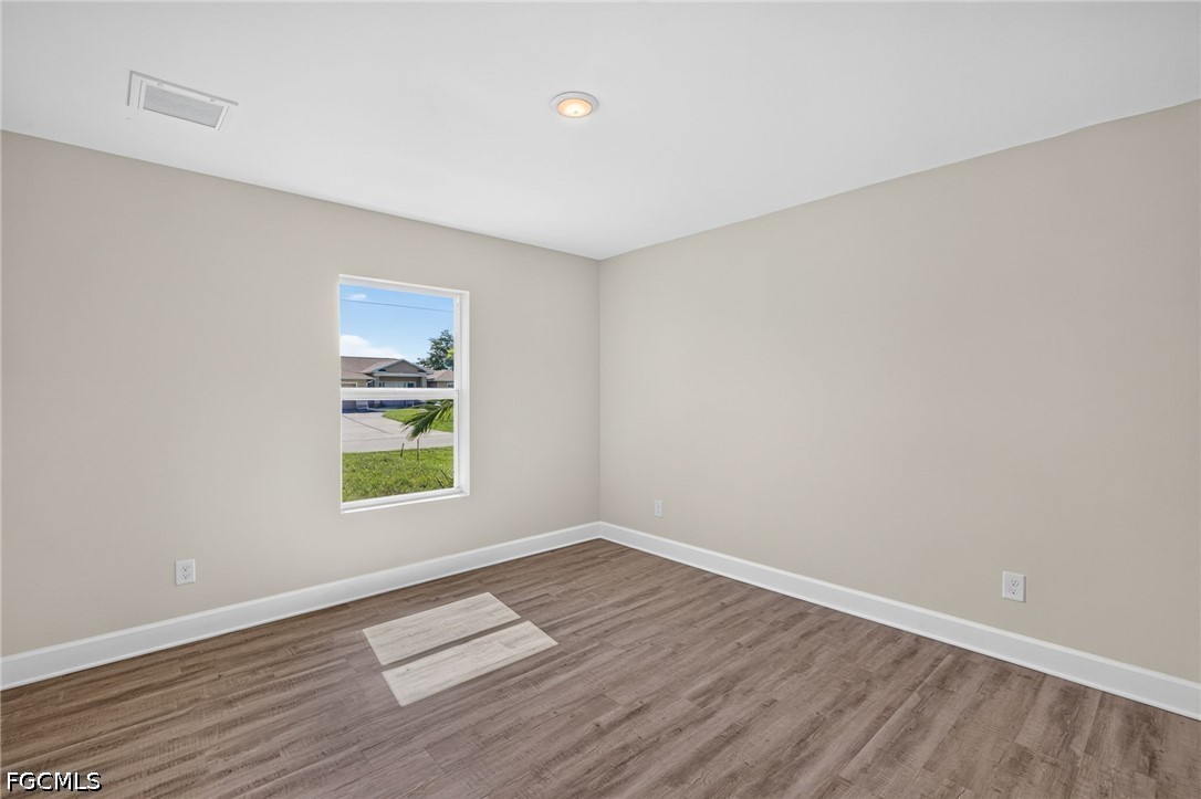 4 Bed SingleFamilyResidence for Sale in Cape Coral, photo 24