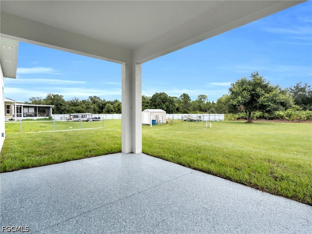 3 Bed SingleFamilyResidence for Sale in Lehigh Acres, photo 24