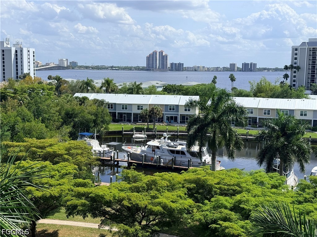 2 Bed Waterfront Home for Sale in North Star Yacht Club, photo 24